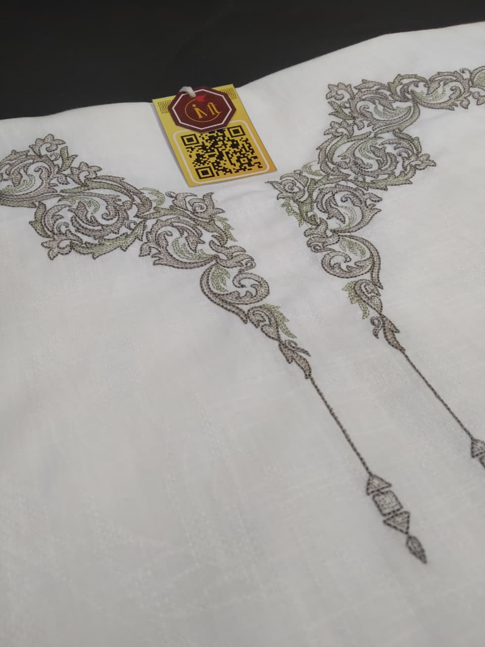 Designer Embroidered Men's Kurta – Premium Ethnic Wear India